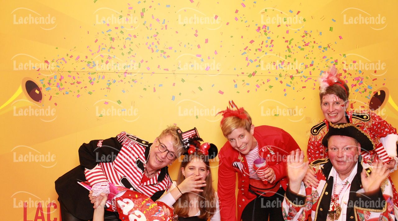 Lachende Kölnarena 10.02.2023 0536