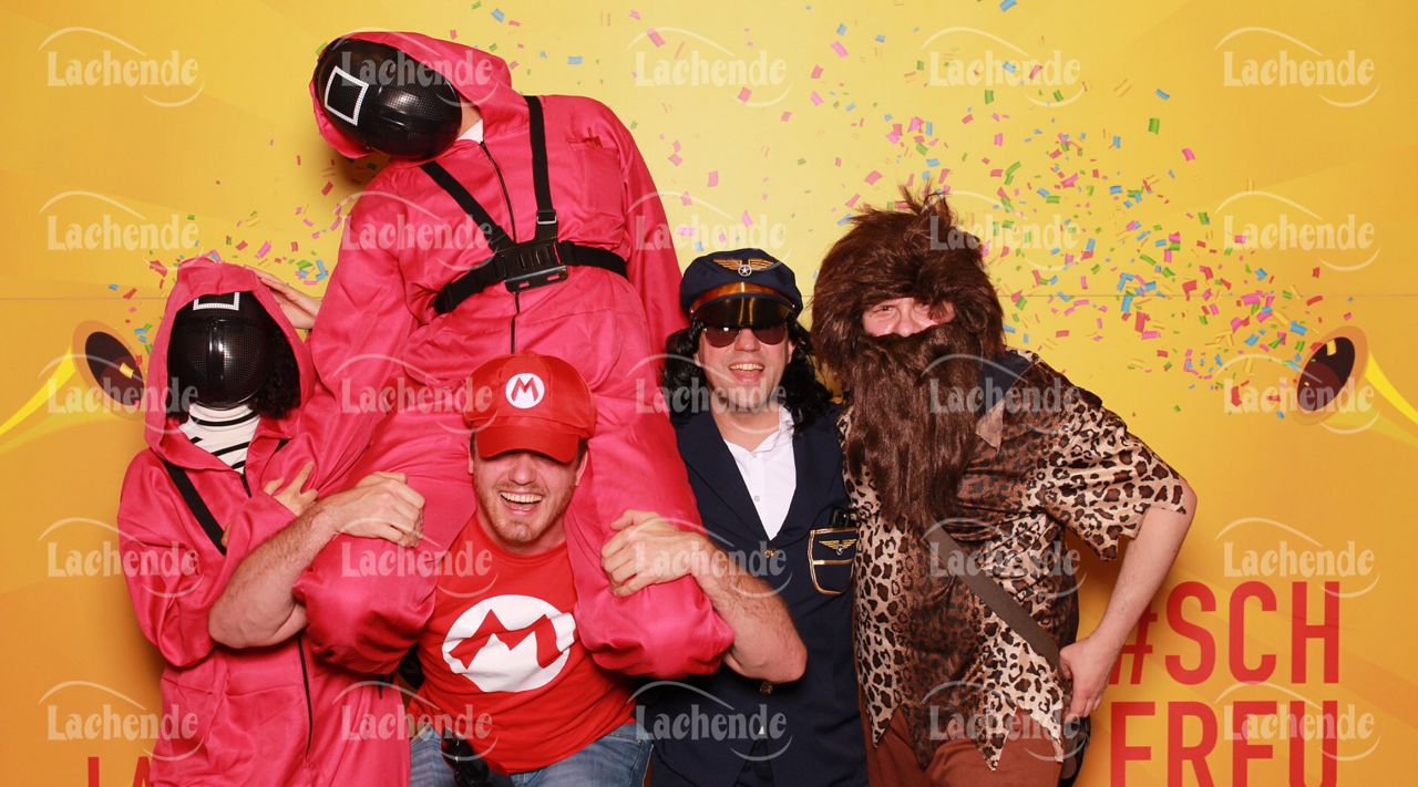 Lachende Kölnarena 28.02.2025 21:14 Uhr - 0381