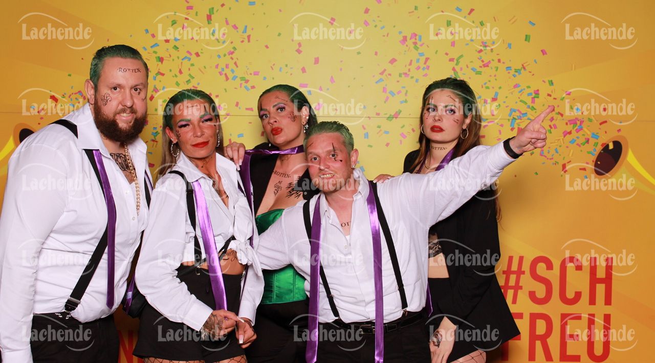 Lachende Kölnarena 11.02.24 19:27 Uhr - 0422