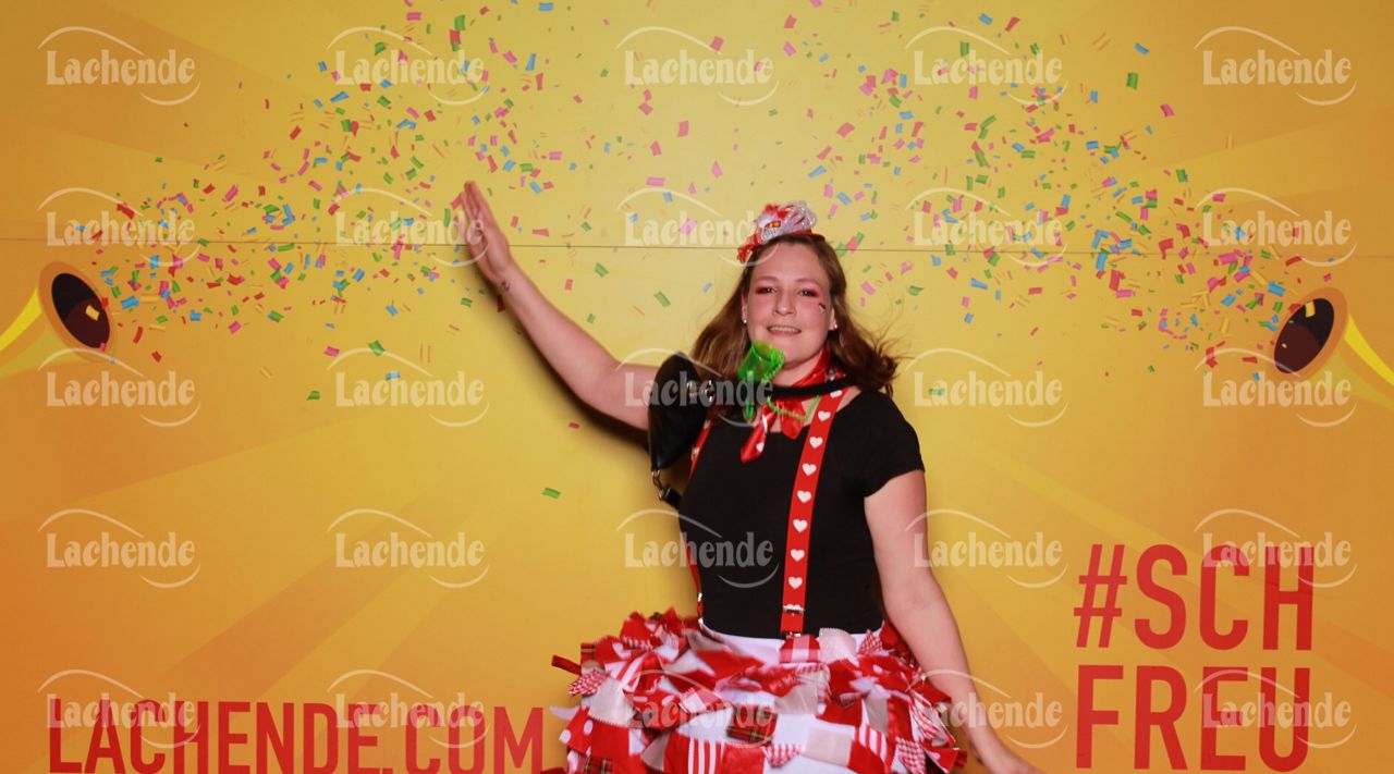 Lachende Kölnarena 10.02.24 20:33 Uhr - 0328