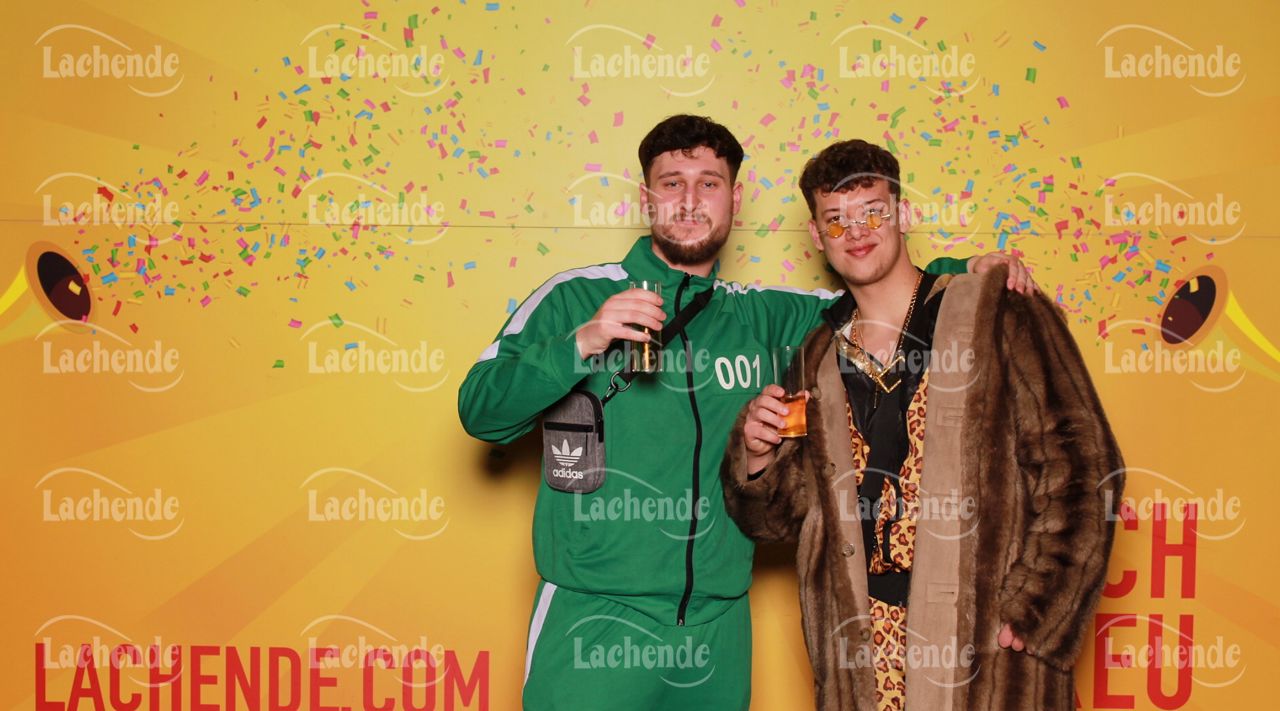 Lachende Kölnarena 11.02.24 20:08 Uhr - 0516