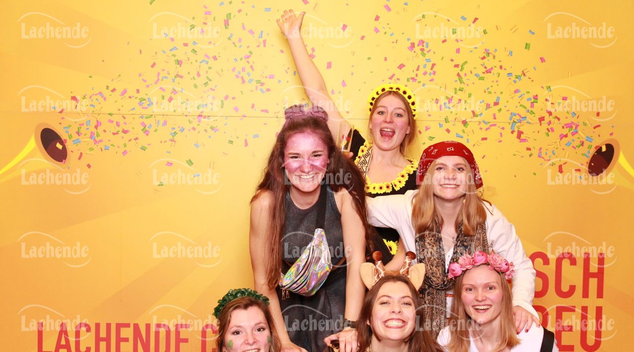 Lachende Kölnarena 10.02.2023 0402