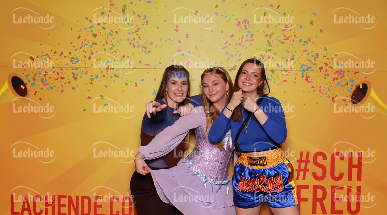 Lachende Kölnarena 11.02.24 19:57 Uhr - 0488