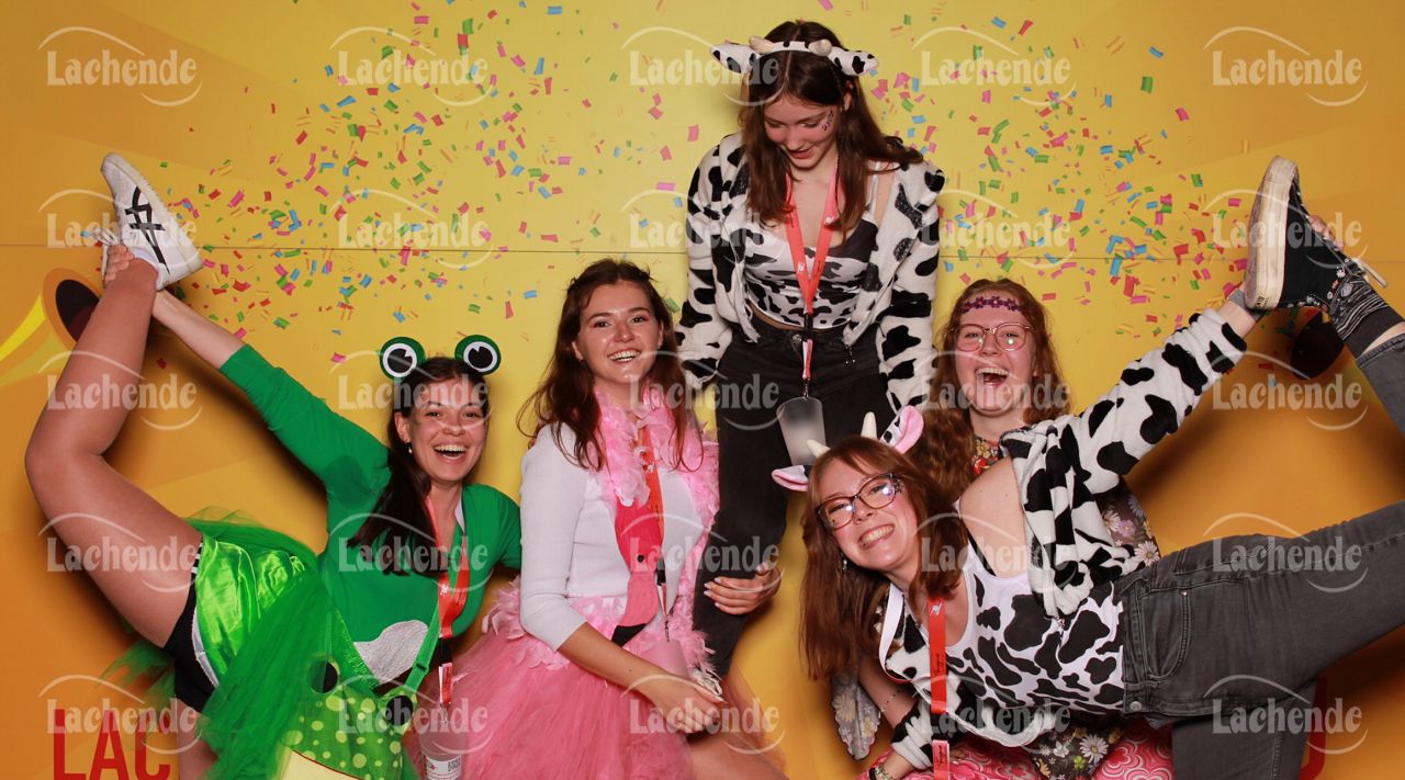 Lachende Kölnarena 09.02.24 21:53 Uhr - 0477