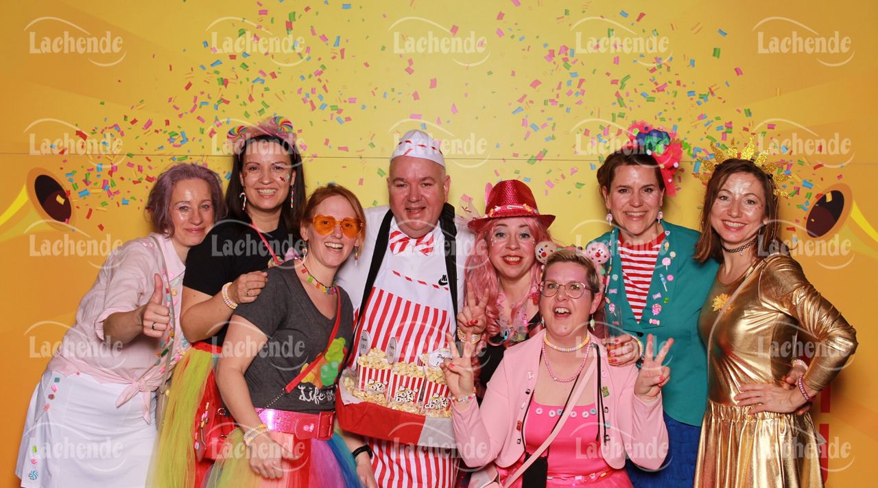 Lachende Kölnarena 09.02.24 21:16 Uhr - 0408