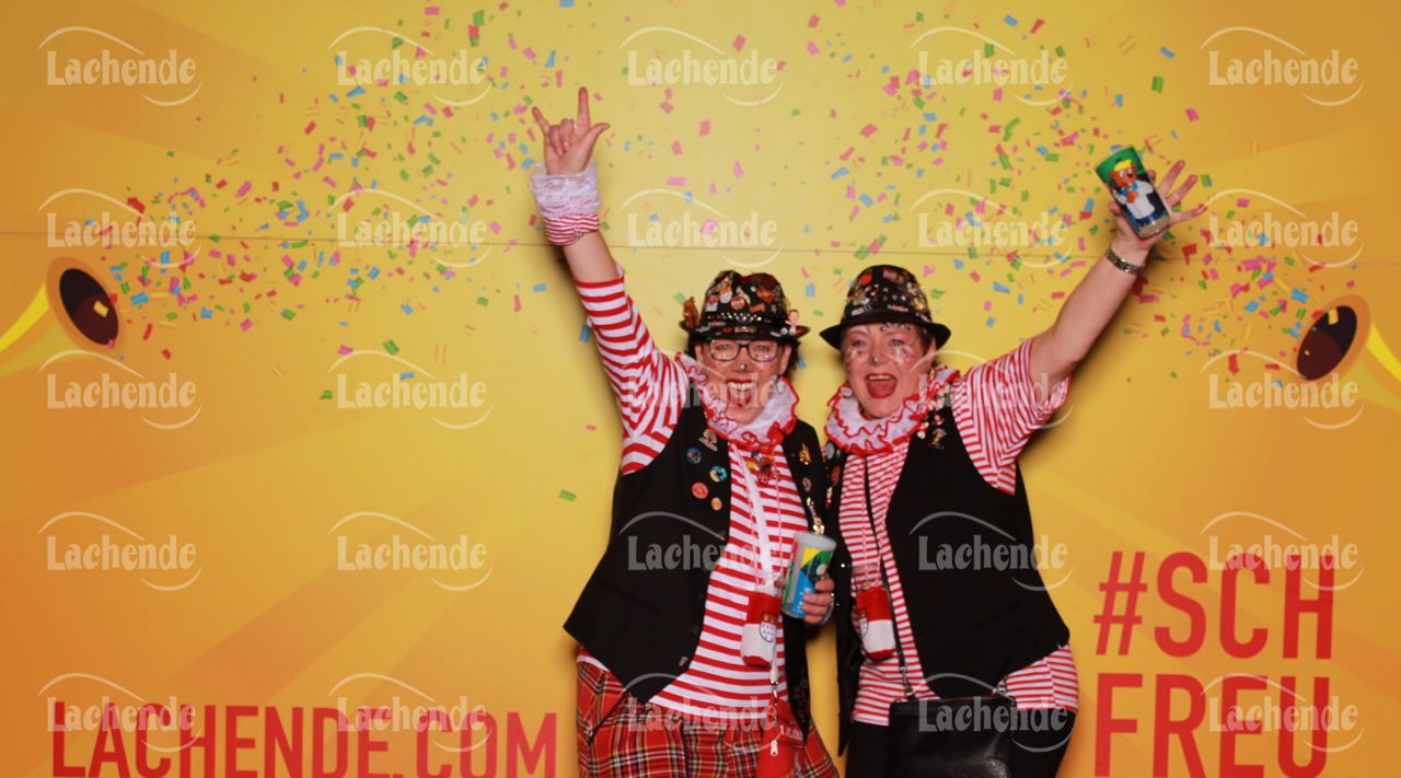 Lachende 08.02.24 17:47 Uhr - 0122