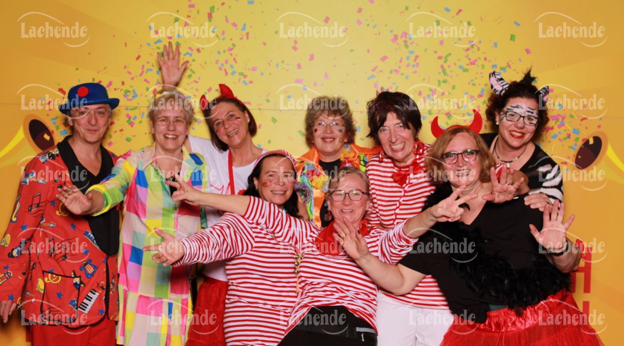 Lachende 08.02.24 21:25 Uhr - 0553