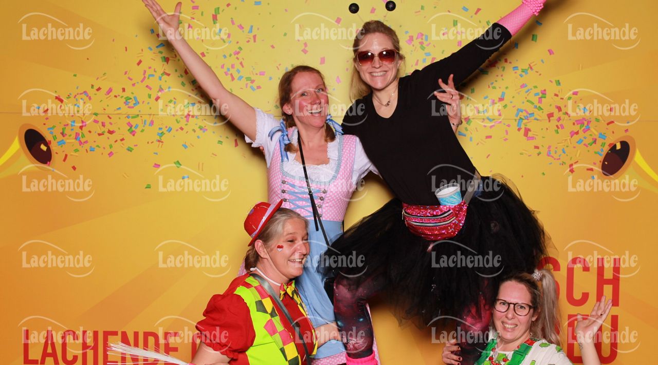 Lachende Kölnarena 10.02.24 19:20 Uhr - 0186