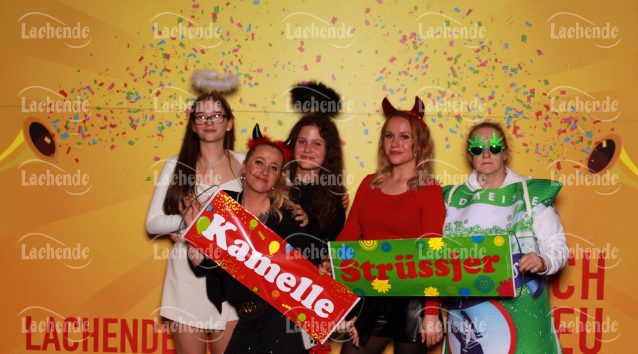 Lachende 08.02.24 20:06 Uhr - 0410