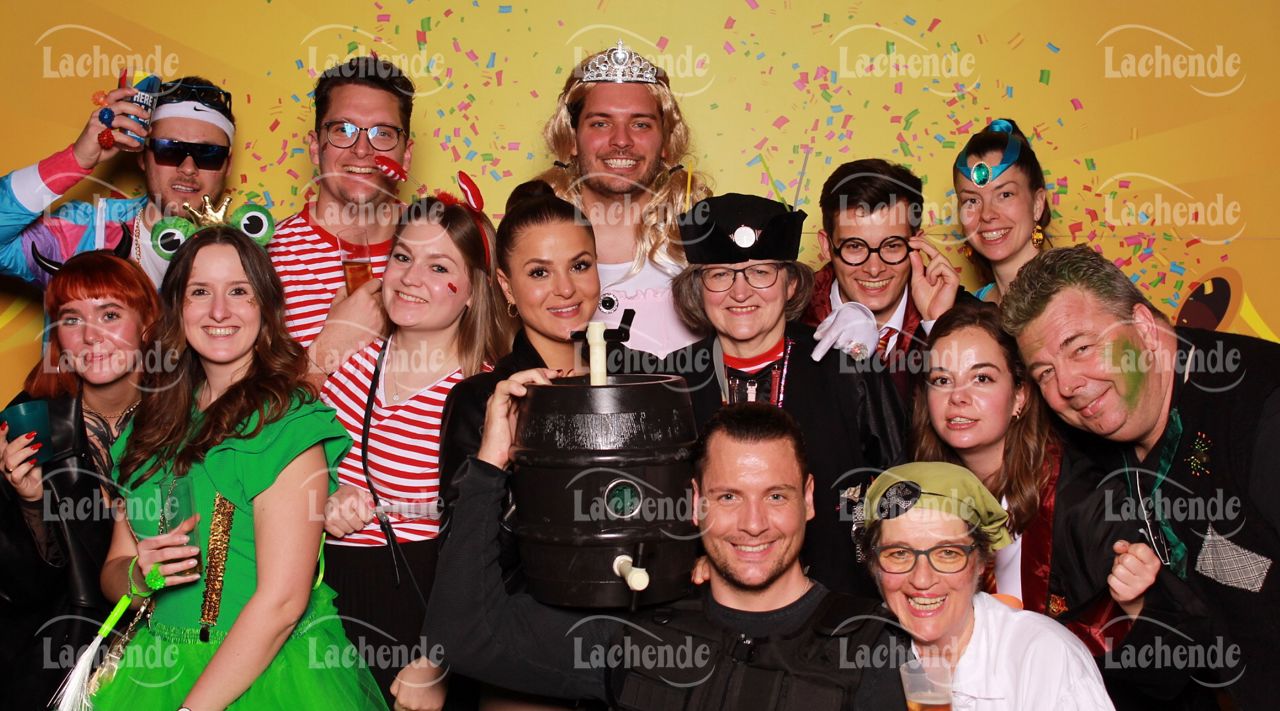 Lachende Kölnarena 09.02.24 21:45 Uhr - 0458