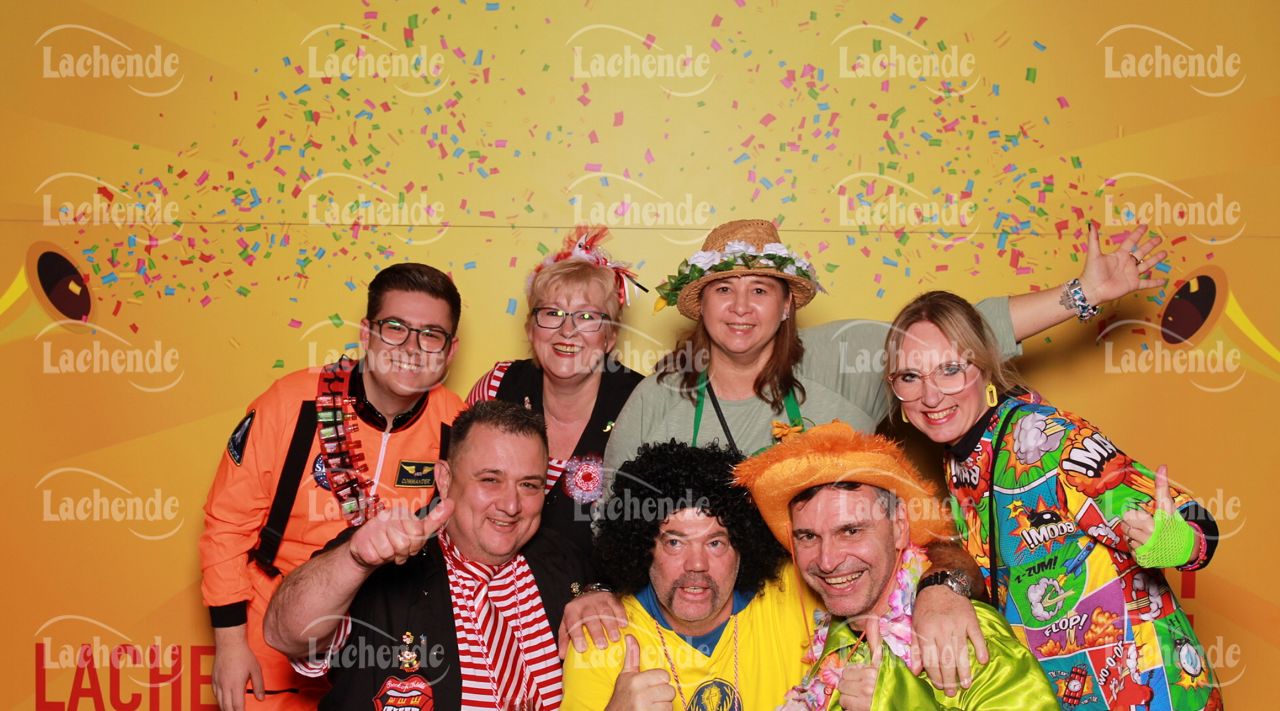 Lachende Kölnarena 11.02.24 18:04 Uhr - 0271