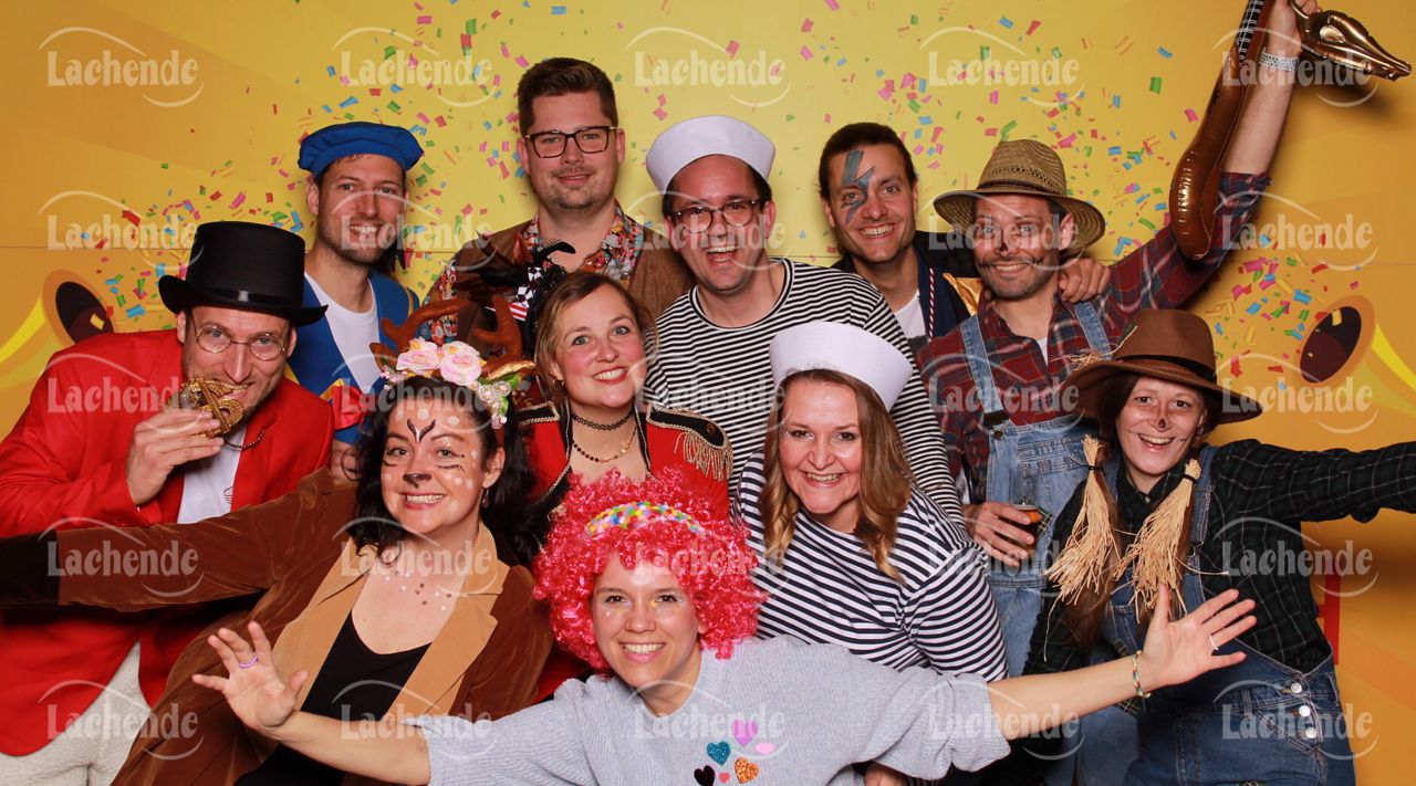 Lachende Kölnarena 09.02.24 19:23 Uhr - 0172