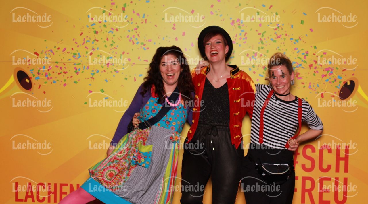 Lachende 08.02.24 20:57 Uhr - 0519