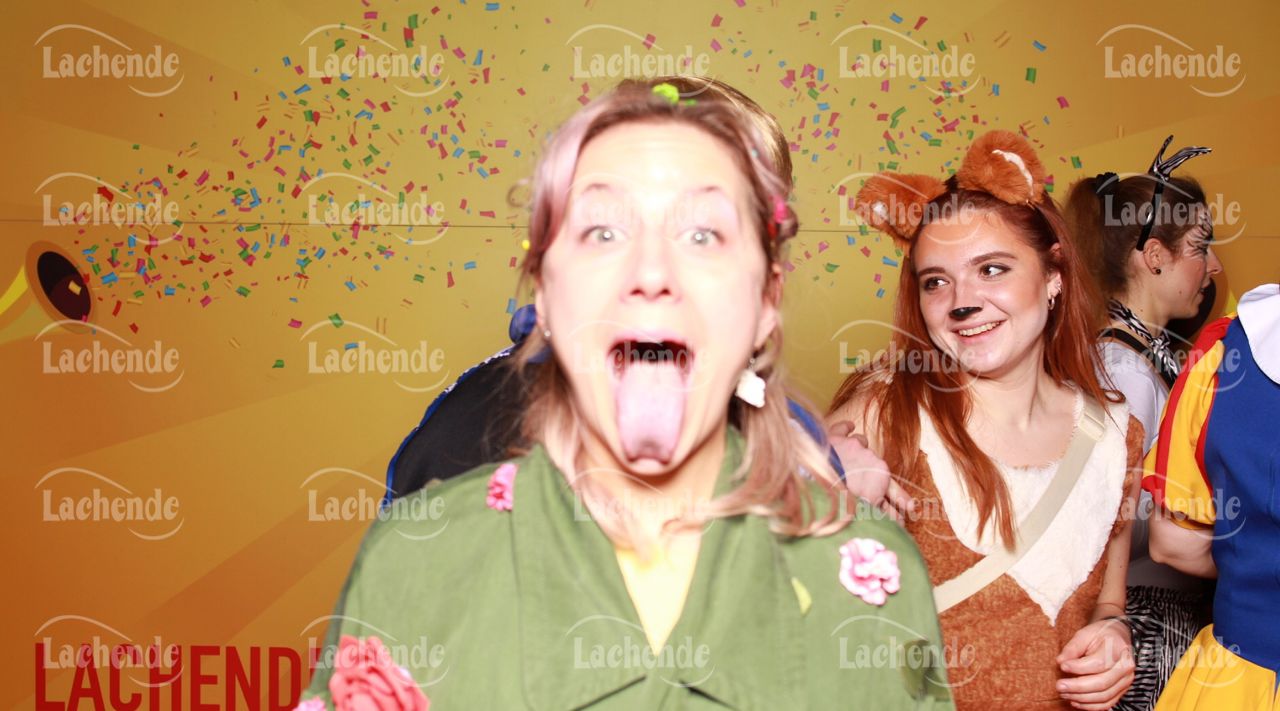 Lachende Kölnarena 11.02.24 20:12 Uhr - 0525