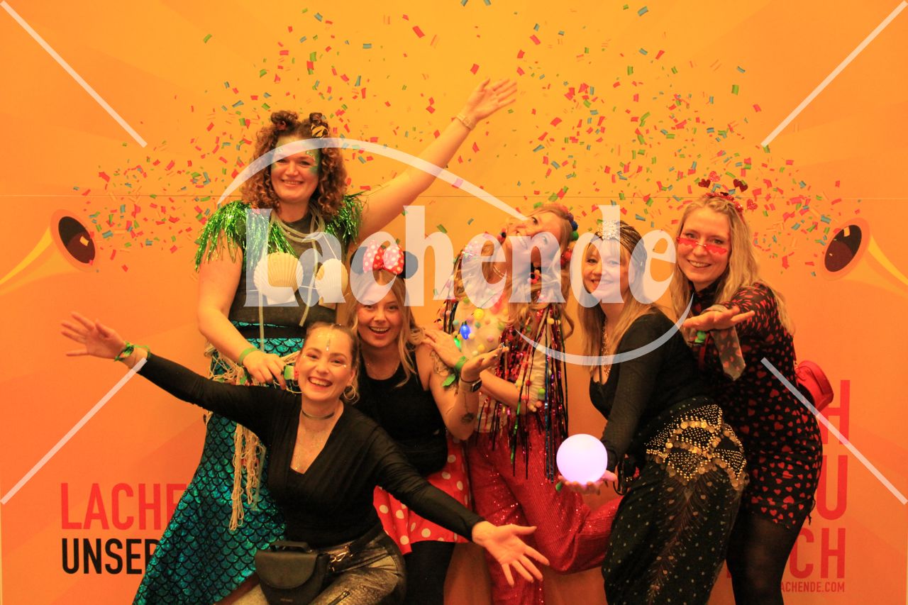 Lachende Kölnarena 13.02.2026 22:19 Uhr - 0463