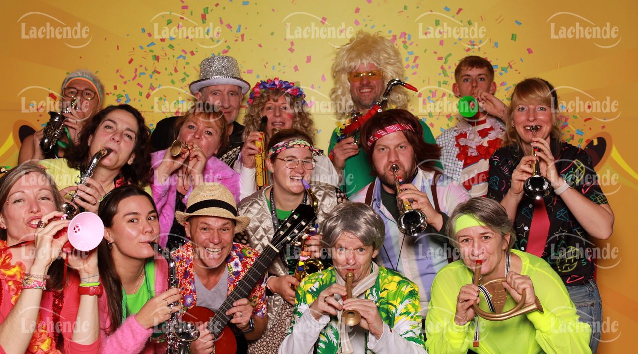 Lachende Kölnarena 11.02.24 17:25 Uhr - 0217