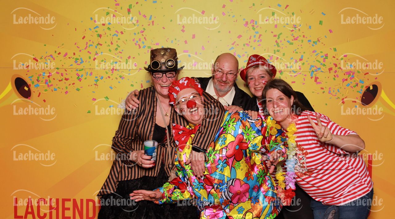 Lachende Kölnarena 10.02.24 21:24 Uhr - 0430