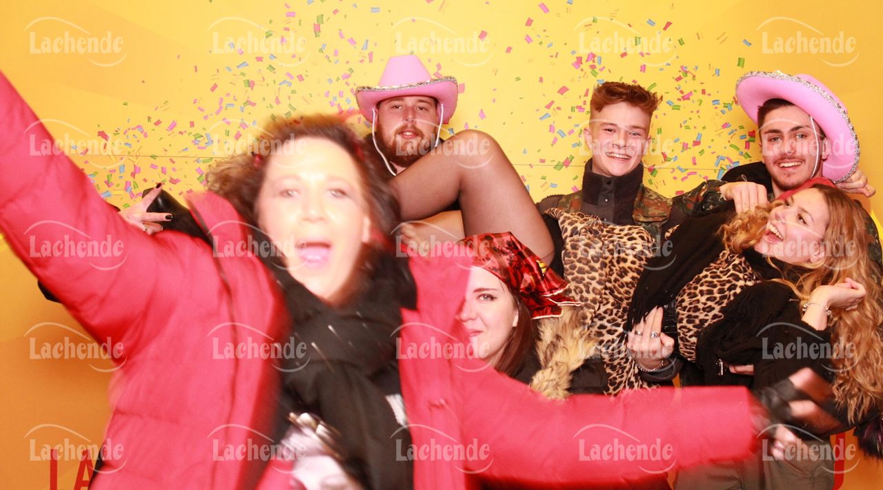 Lachende Kölnarena 09.02.2023 0602