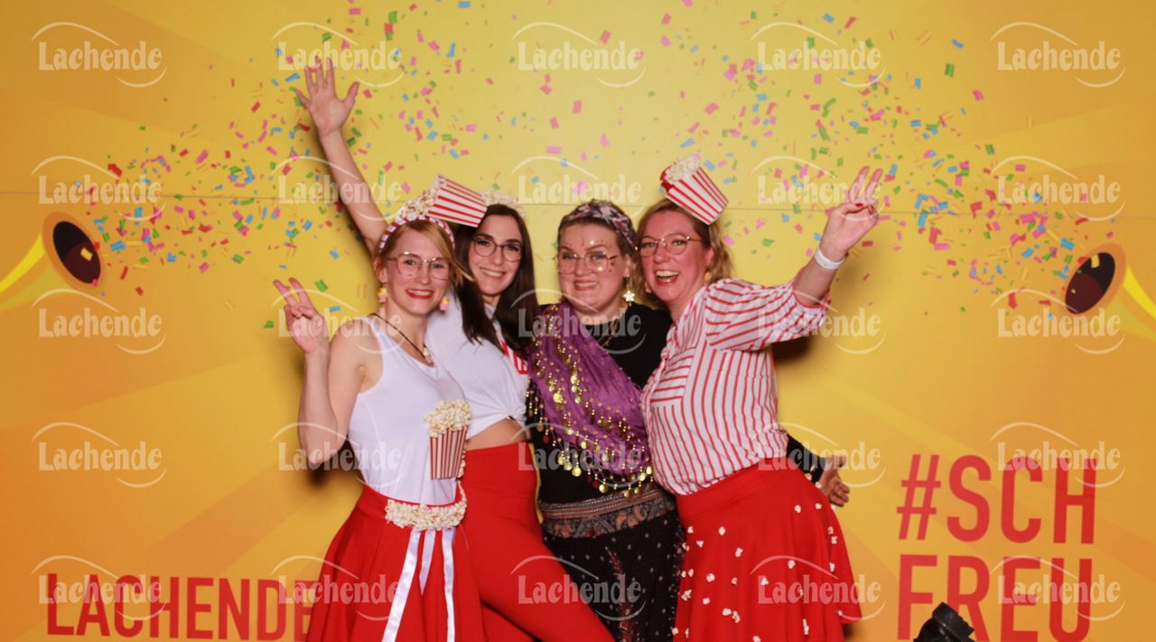 Lachende 08.02.24 21:39 Uhr - 0578