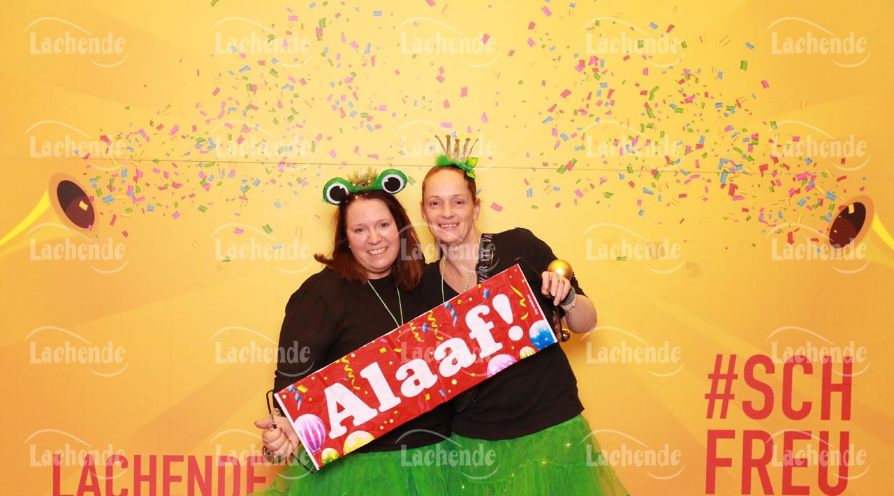 Lachende Kölnarena 10.02.2023 0537