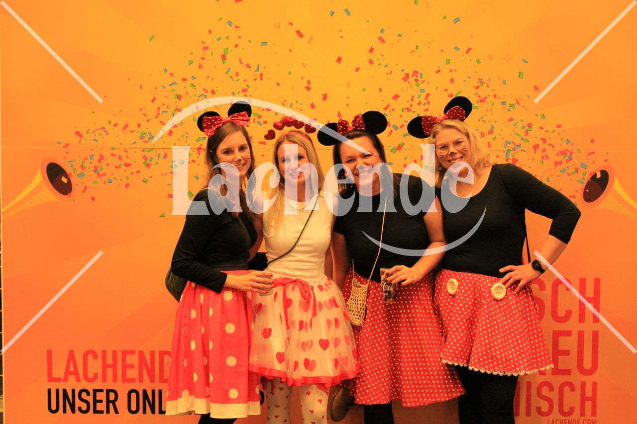 Lachende Kölnarena 06.02.2026 23:03 Uhr - 0335