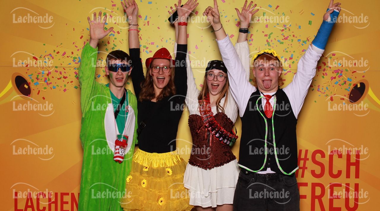 Lachende Kölnarena 09.02.24 21:20 Uhr - 0420