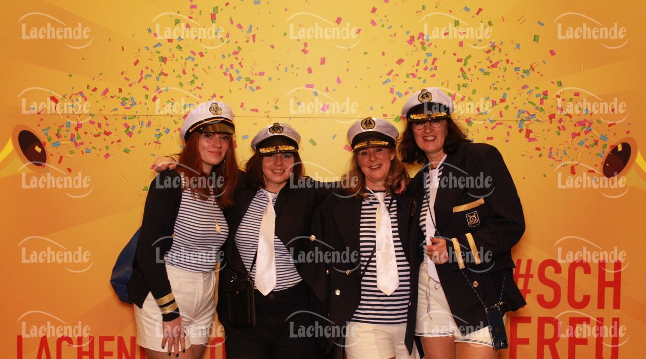 Lachende Kölnarena 04.02.2023 0332