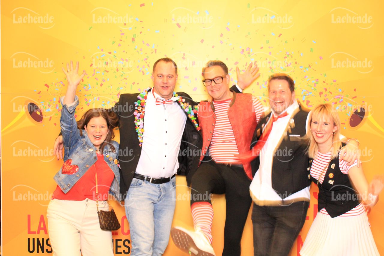 Lachende Kölnarena 09.01.2026 22:32 Uhr - 0160