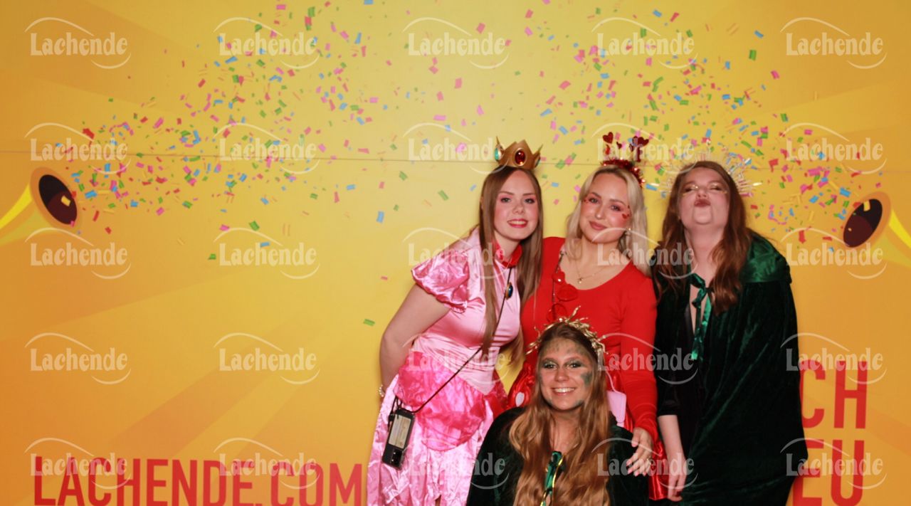 Lachende 08.02.24 18:29 Uhr - 0219