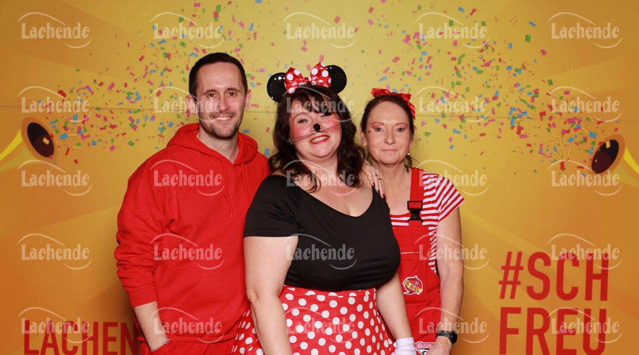 Lachende 08.02.24 18:06 Uhr - 0160