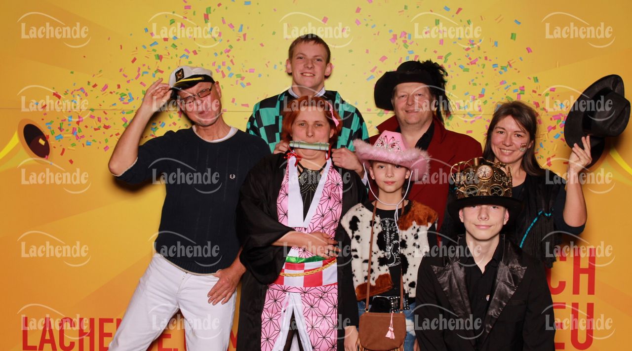 Lachende Kölnarena 10.02.24 19:38 Uhr - 0228