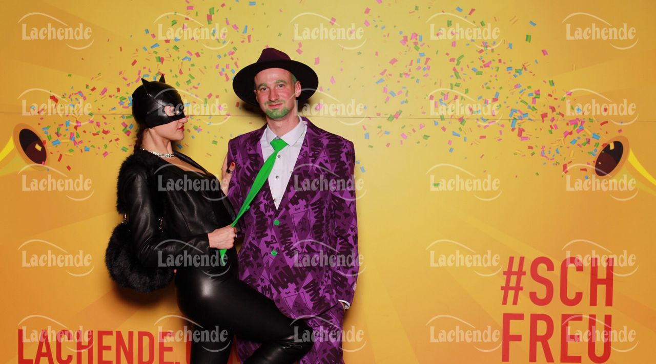 Lachende Kölnarena 11.02.24 19:24 Uhr - 0416