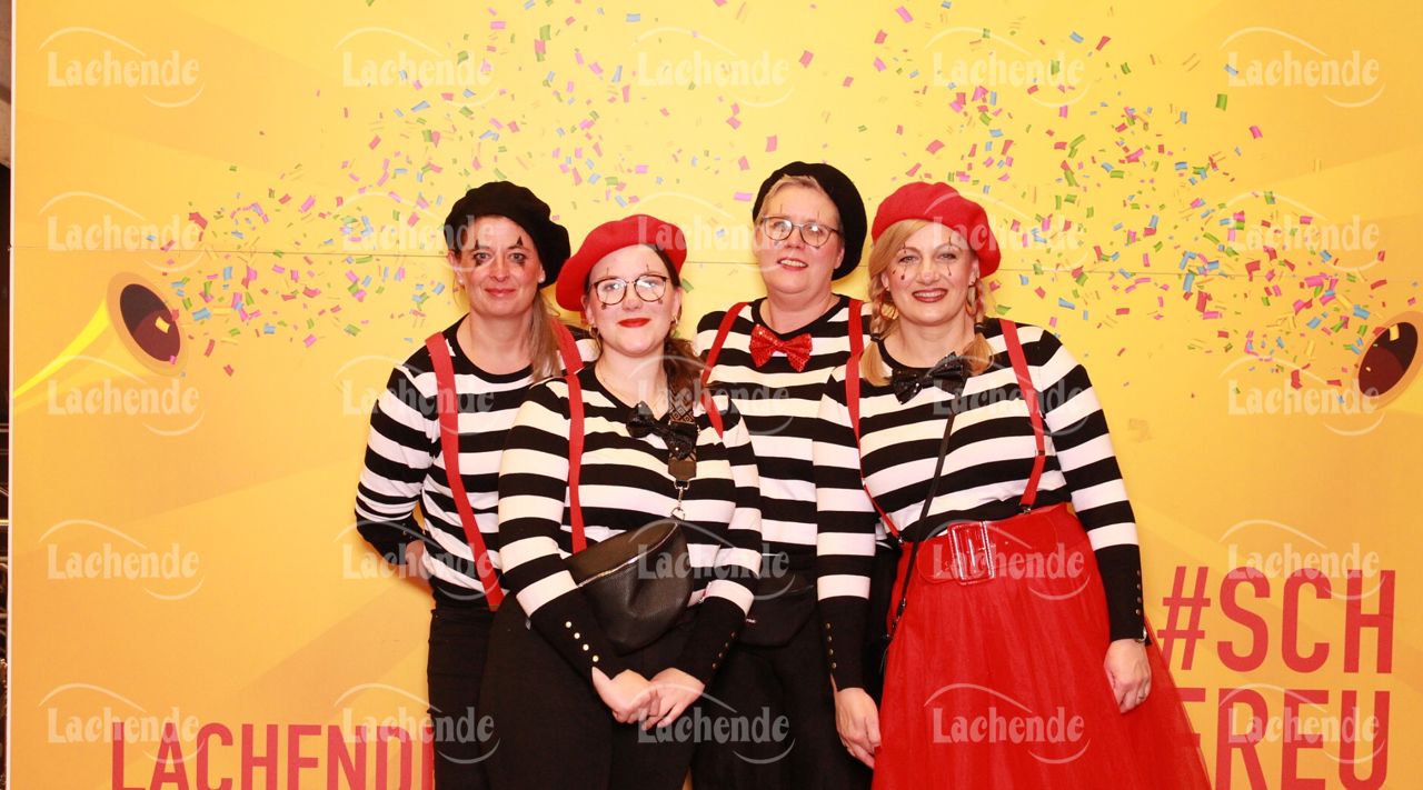 Lachende Kölnarena 09.02.2023 0405