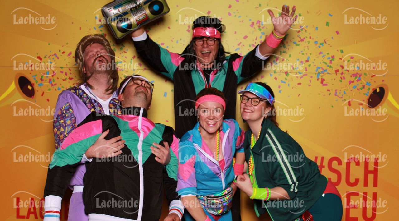 Lachende 08.02.24 20:22 Uhr - 0452