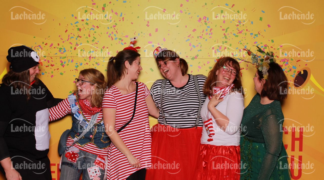 Lachende Kölnarena 11.02.24 19:54 Uhr - 0482