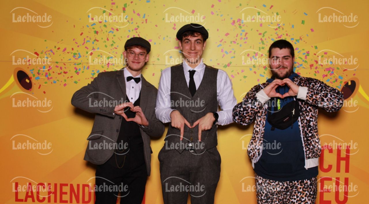 Lachende 08.02.24 19:51 Uhr - 0377