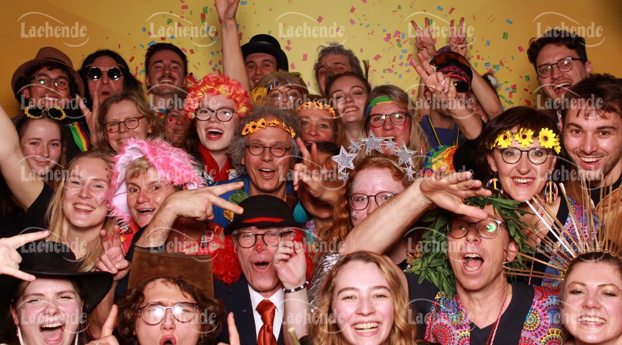 Lachende Kölnarena 10.02.24 21:52 Uhr - 0474