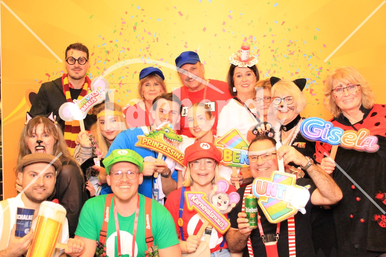 Lachende Kölnarena 13.02.2026 20:32 Uhr - 0305