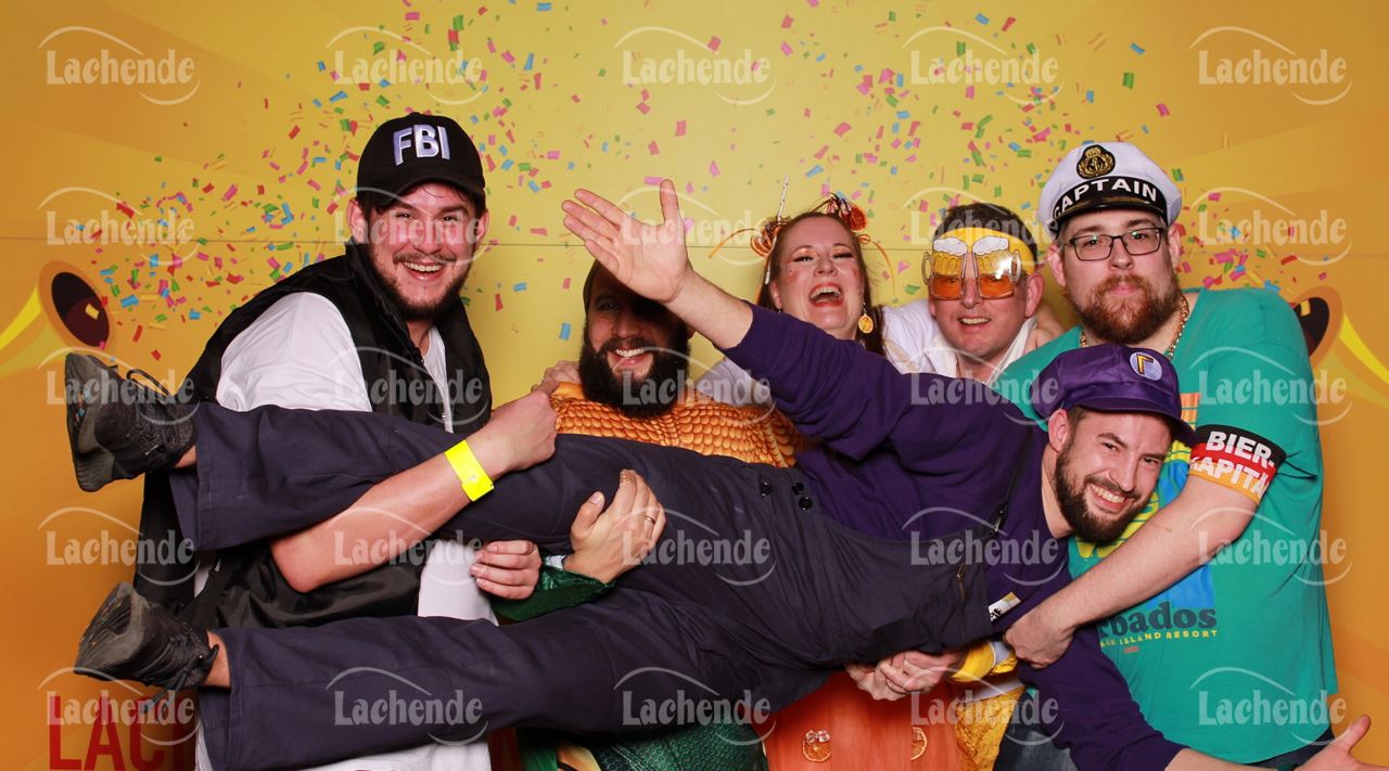 Lachende Kölnarena 10.02.24 21:28 Uhr - 0439