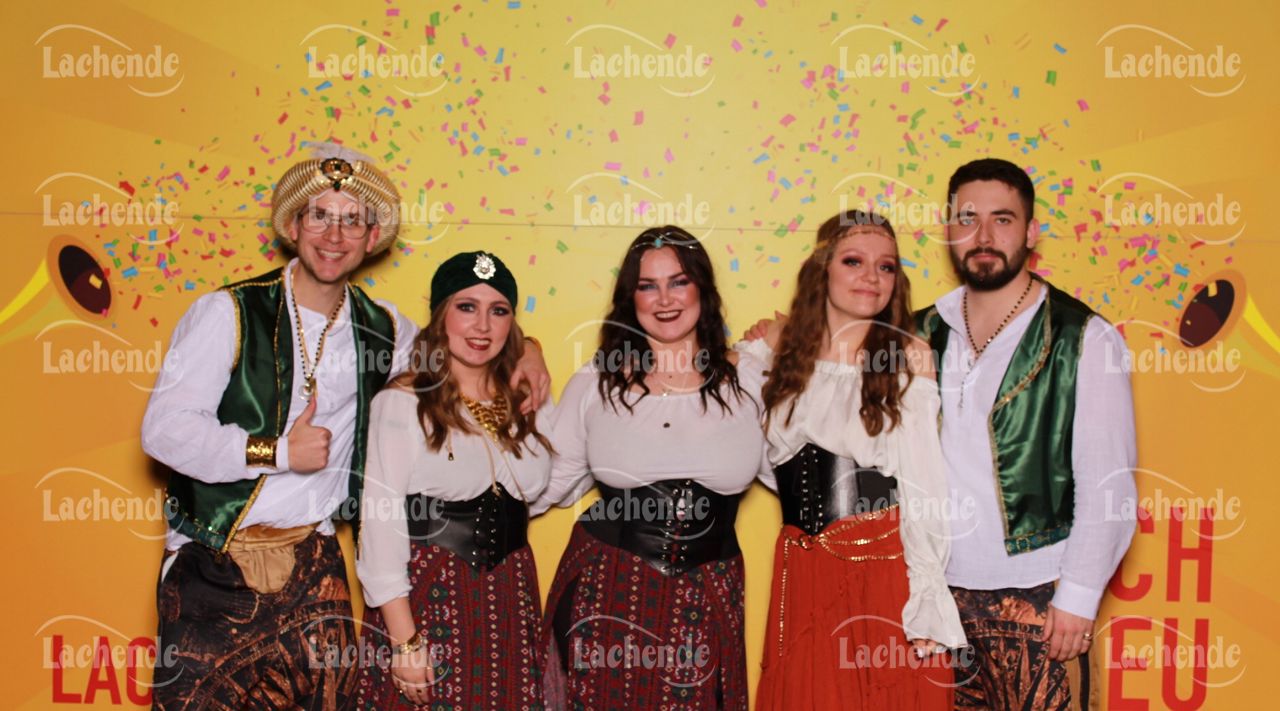 Lachende 08.02.24 19:29 Uhr - 0333