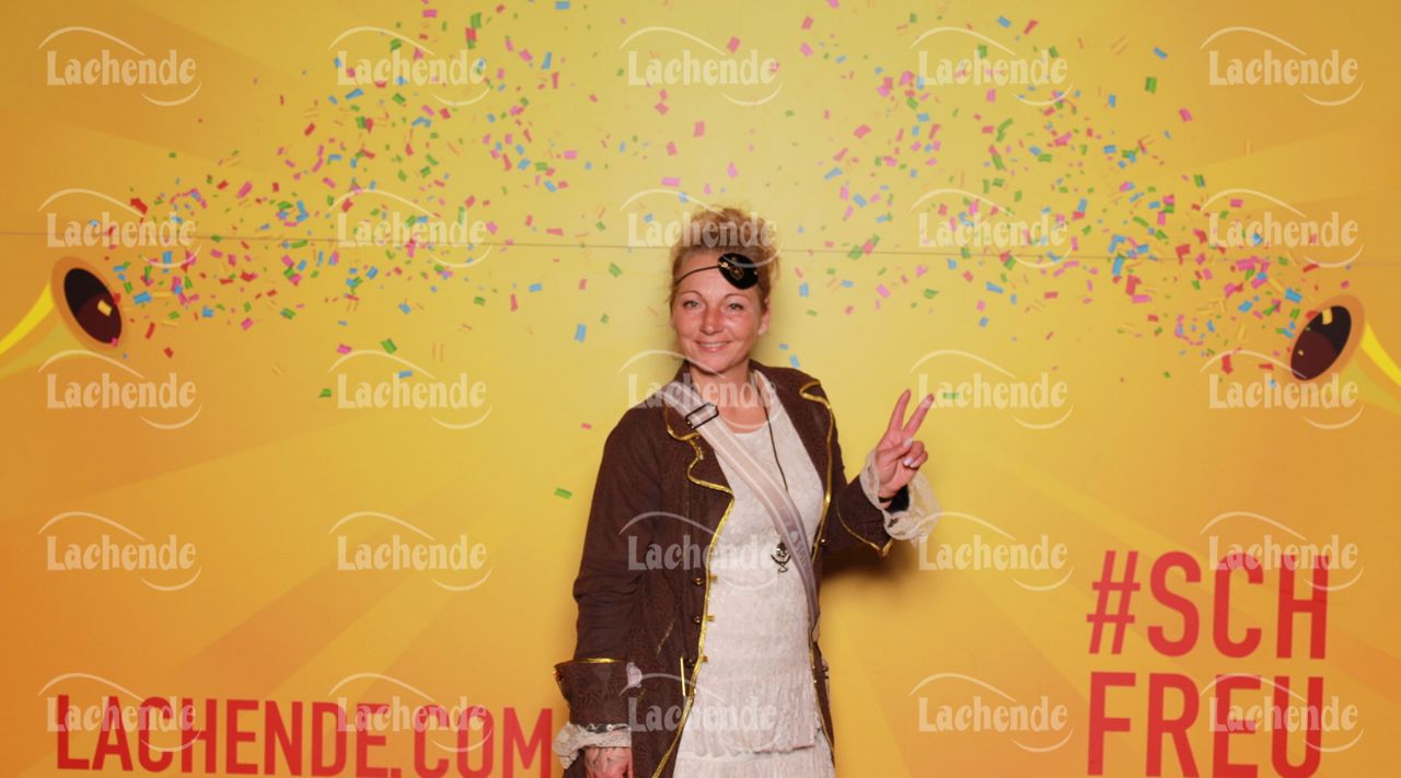 Lachende 08.02.24 20:59 Uhr - 0527