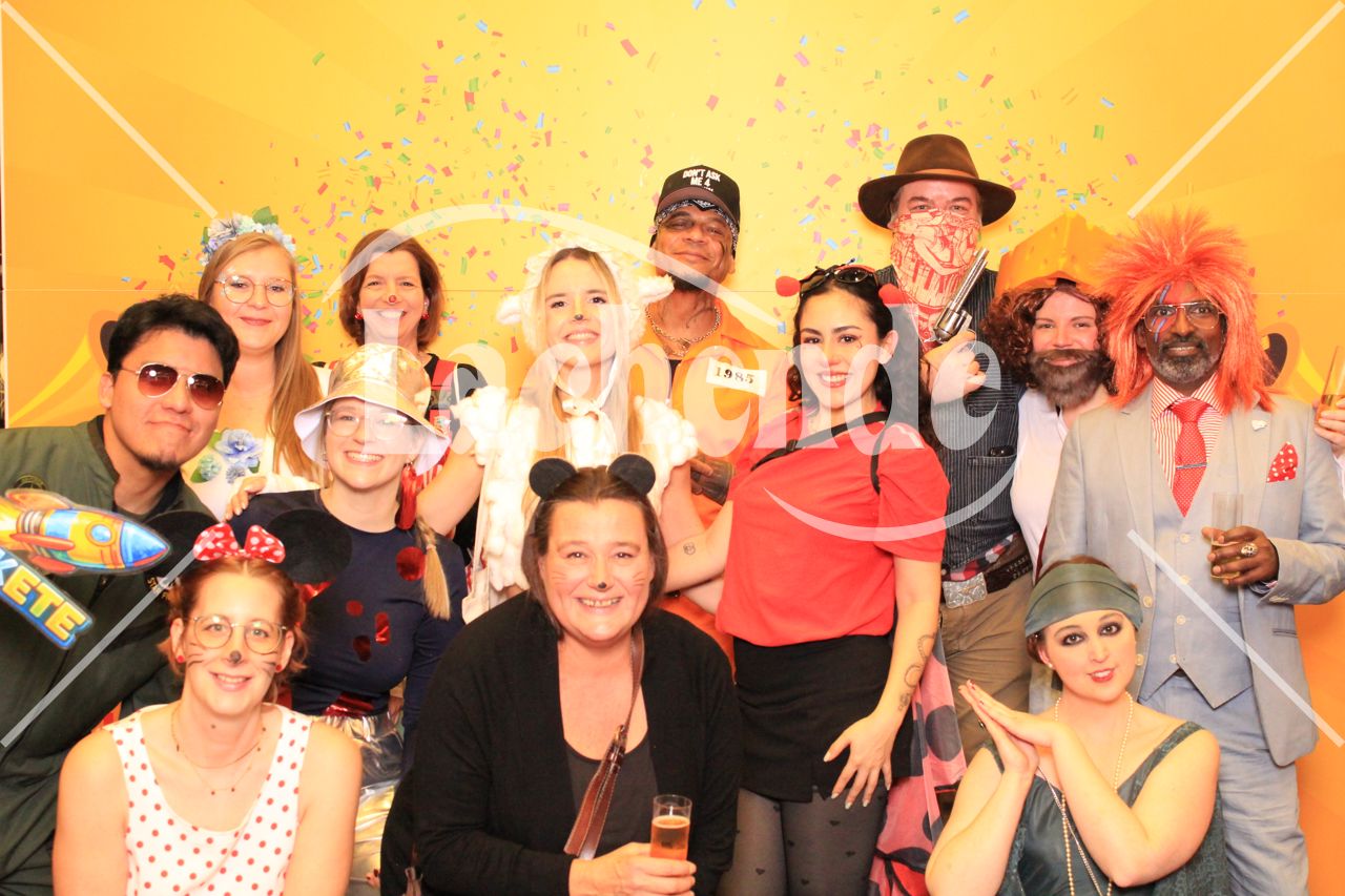 Lachende Kölnarena 13.02.2026 21:00 Uhr - 0335