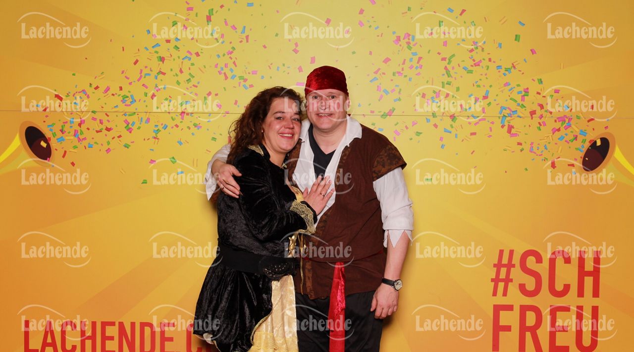 Lachende Kölnarena 09.02.24 20:55 Uhr - 0352